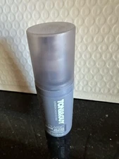 TONI & GUY CLASSIC SHINE GLOSS SERUM LIGHTWEIGHT POLISH 1 fl. oz.