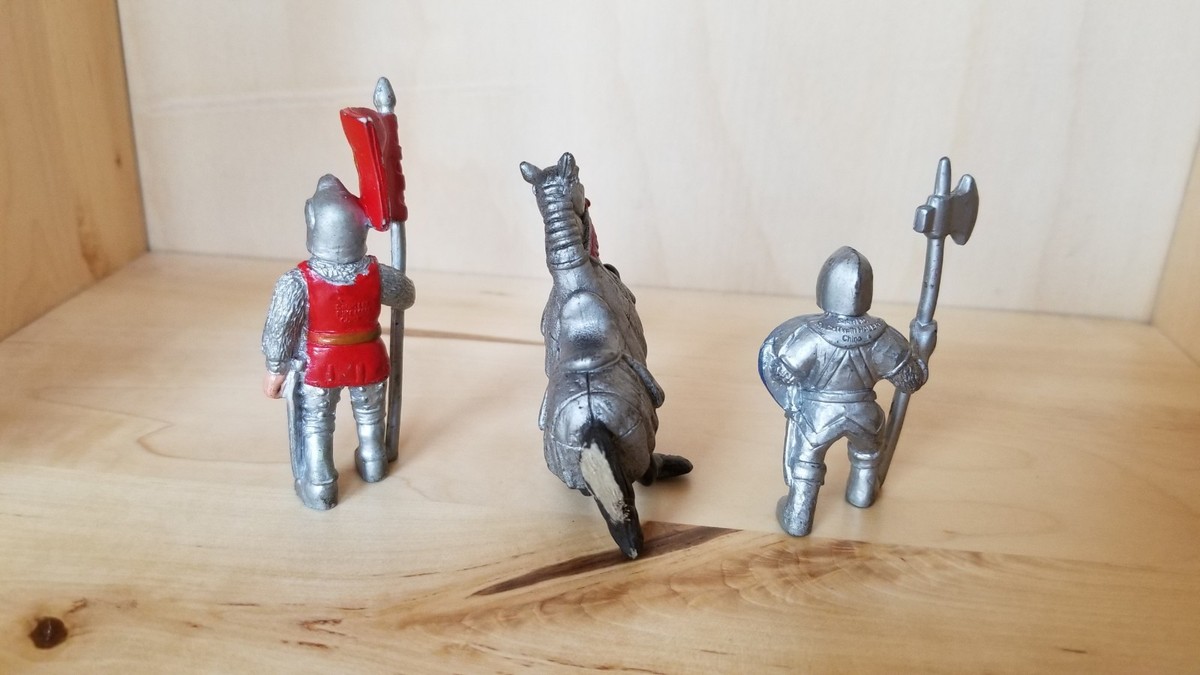 KNIGHT PIKEMAN & KNIGHT w/ halbred Figurines by SAFARI LTD KNIGHT PIKEMAN & KNIGHT w/ halbred Figurines by SAFARI LTD