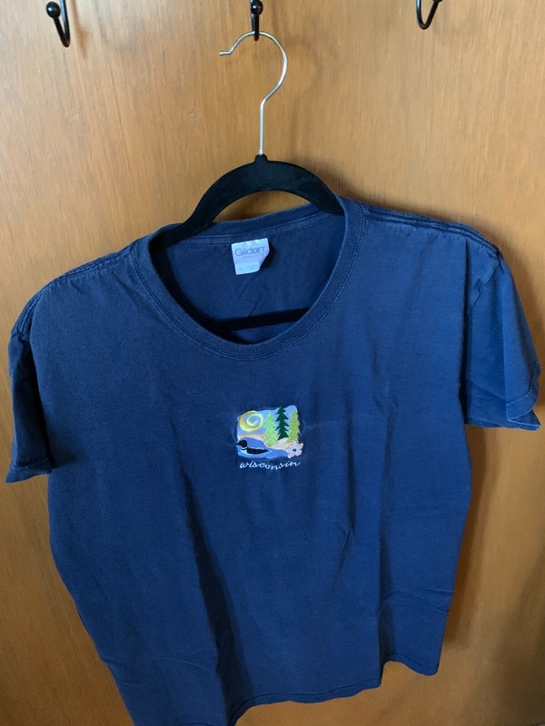 Navy Wisconsin loon pine tree flower embroidered t shirt; XL