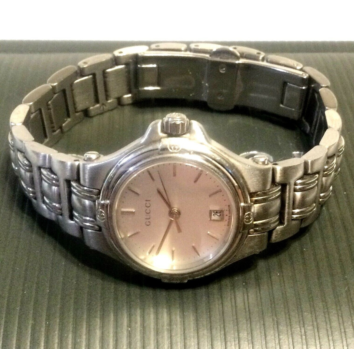 RARE GUCCI LADIES 9040L SWISS MADE WATCH Silver Dial All Stainless