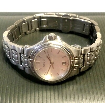 RARE GUCCI LADIES 9040L SWISS MADE WATCH Silver Dial All Stainless