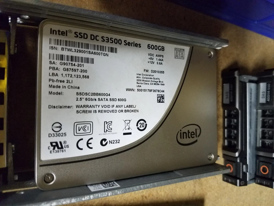 Dell 600GB Internal 2.5" (Intel SSDSC2BB600G4) SSD 2.5" SATA Solid State Drive - Image 3 of 3