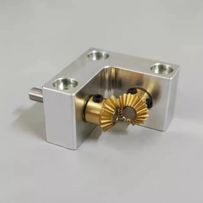 Right Angle Commutator Small Bevel Gearbox 90 Degree Drive Angle Converter 1:1
