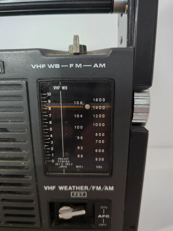 Vintage 1970s Sony Solid State TFM-8100WA Portable Weather Radio AM/FM Tested - Image 2 of 4