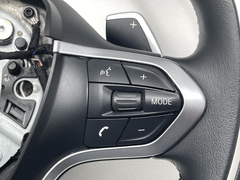 19 BMW I8 STEERING WHEEL BLACK W/CONTROLS W/SHIFT PADDLES 1.5L -ROADSTER- 53708
