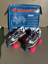 Sketchers Sport 4 Wheeler Roller Skates Womens Size 6.5 Navy Blue Pink 1910 NVHP
