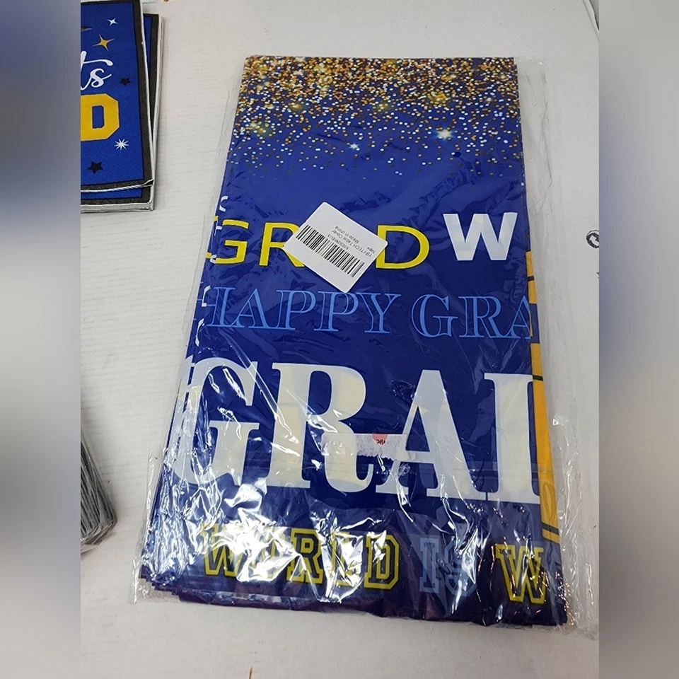 Nuevas servilletas de graduación y mantel grande de plástico 100 servilletas azul dorado blanco Foto 4 de 4