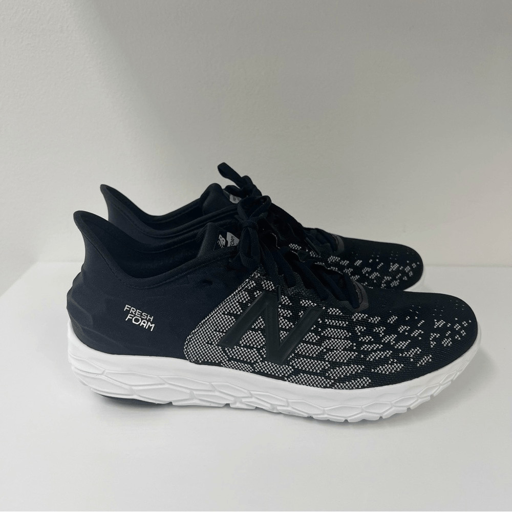 New Balance Men's Fresh Foam Beacon V2 Running Shoe MBECNWB2 Black/Orca