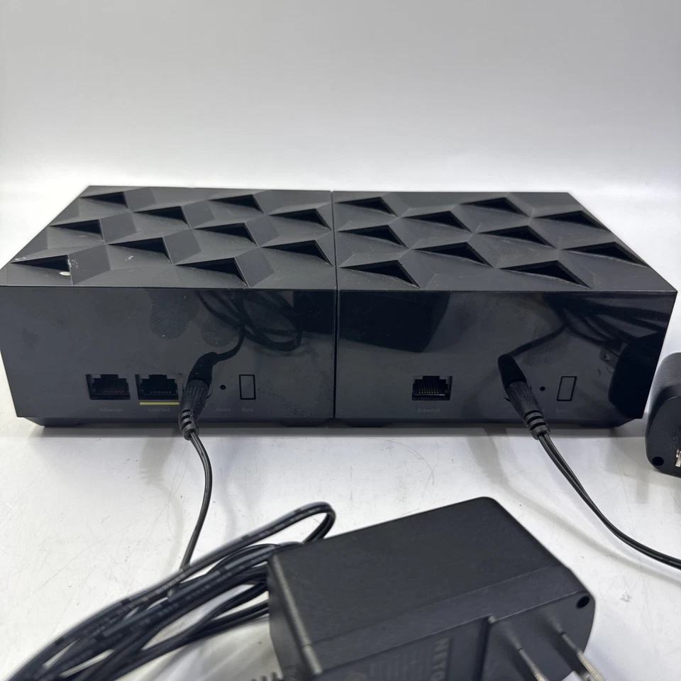 NETGEAR Nighthawk Home Mesh WiFi 6 Add-on Satellite Model MK62 with Power - Image 2 of 3