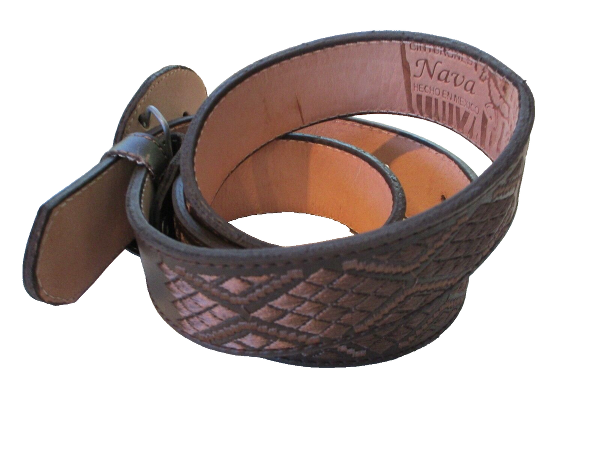 Nava Belts Brown Leather with Avant-Garde Silver-Tone Buckle and Keepers Amazon.com: Nocona Men main image 3