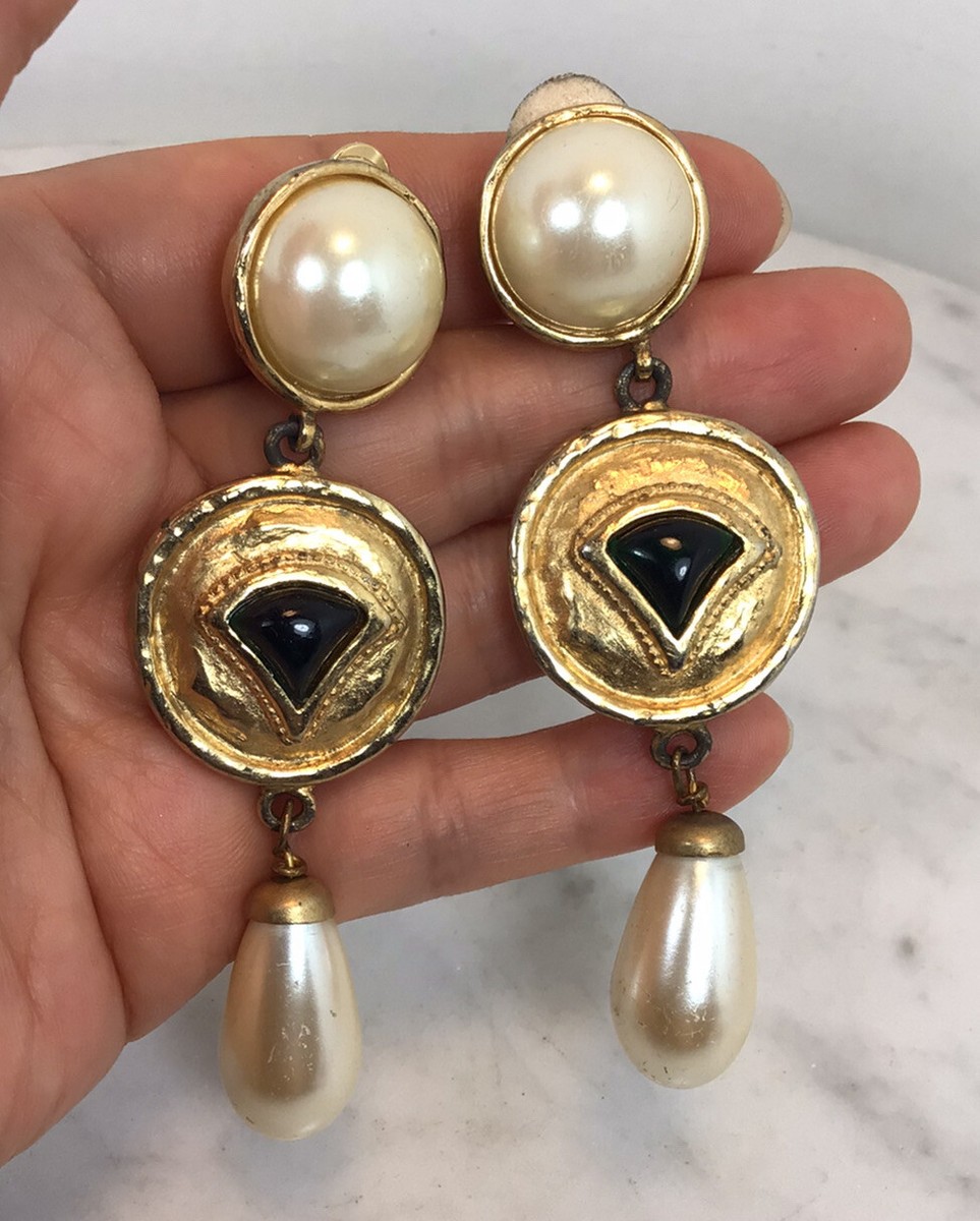 Vintage LES BERNARD Gold Tone Faux Pearl Gripoix Dangle Clip  display picture 2