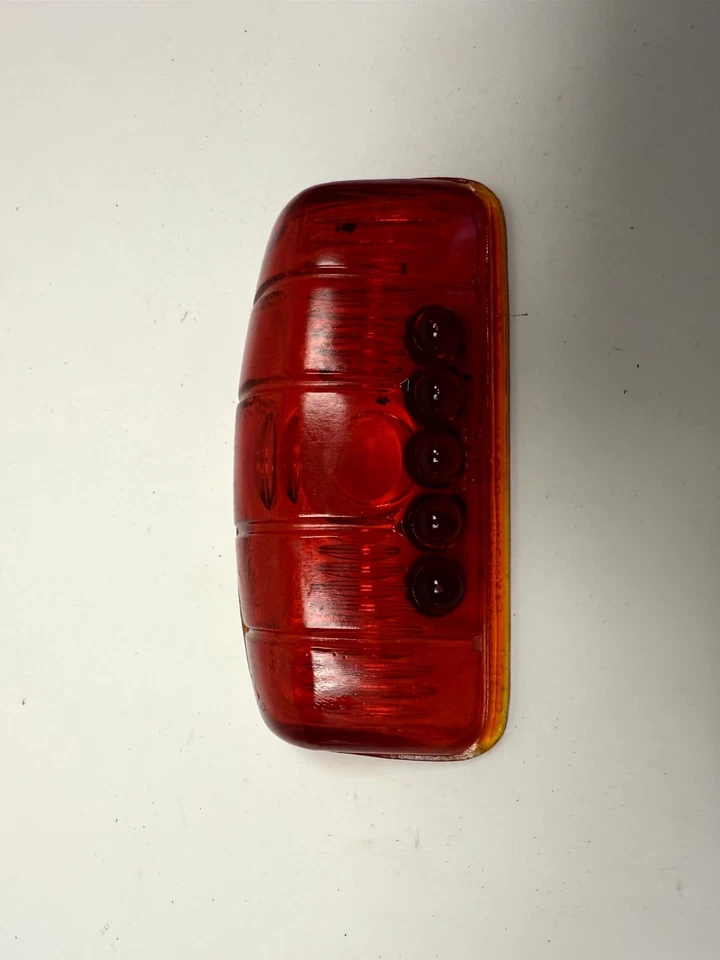 Lámpara de luz trasera Plymouth P14C Special Deluxe 1942 lente roja 938954 NOS. Foto 4 de 4