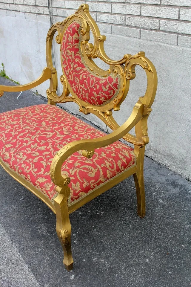 Assento Love francês folha de ouro Louis XV recém estofado e restaurado - Imagem 2 de 4