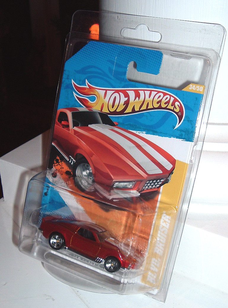RARE 2011 Hot Wheels BLVD BRUISER with CUSTOM WHEELS - MOC-image