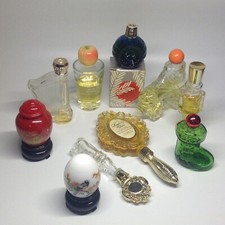 AVON vintage Lot de 10 flacons parfums anciens  de 12 à 5 cm - Vide ou plein