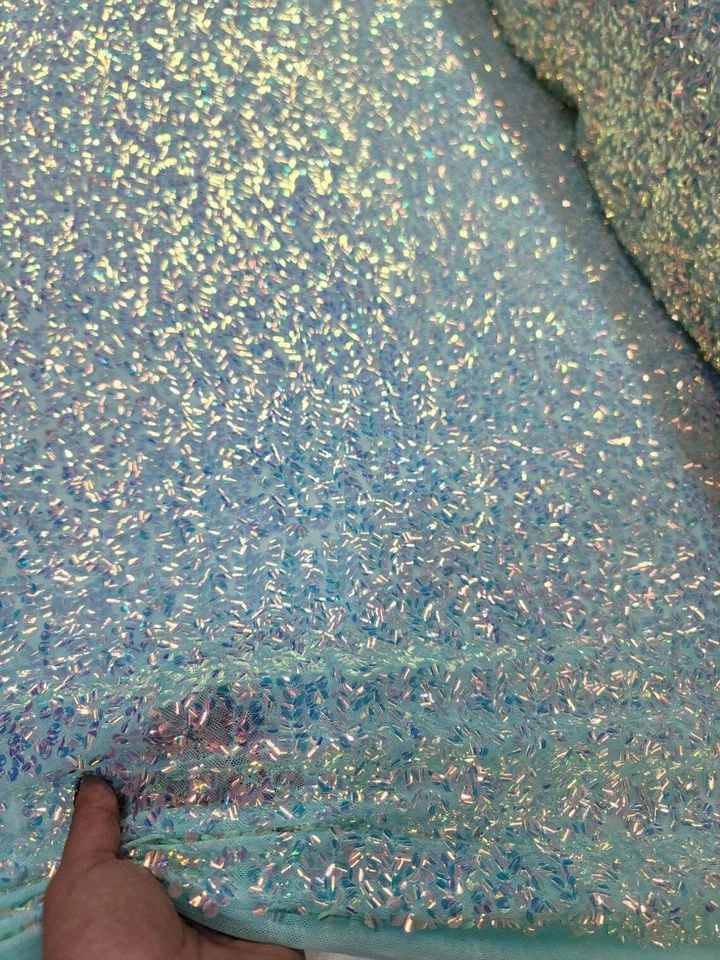 Tecido vendido por jarda lantejoulas perfeitas bordado iridescente em malha elástica Clothi - Imagem 4 de 4
