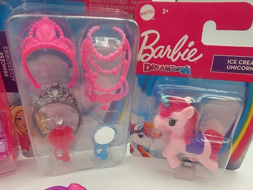 Lotto accessori Barbie scarpe, borse, animali unicorno animali domestici, bambino, cavallo a dondolo - Foto 5 di 9