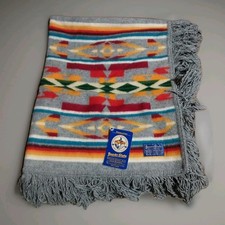 Pendleton Woolen Mills Indian Friendship Muchacho Robe 32x44 NWT