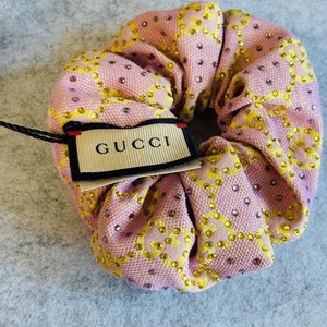 Gucci Pink and Gold Patterned Hair Scrunchie Gucci Pink and Gold Patterned Hair Scrunchie main image 4