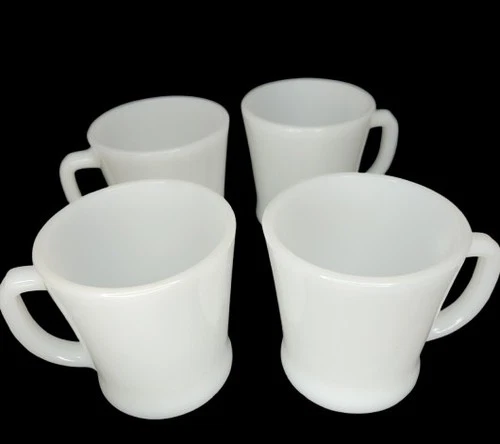 Vtg Set of 4 Fire King Anchor Hocking White Milk Glass D-Handle Cups/Mugs