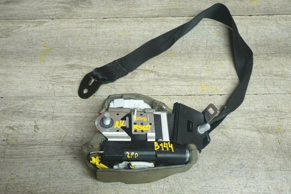 NEGRO MERCEDES R350 W251 2006-2007 TRASERO IZQUIERDO SEGUNDA FILA CINTURÓN RETRACTOR OEM Foto 3 de 4