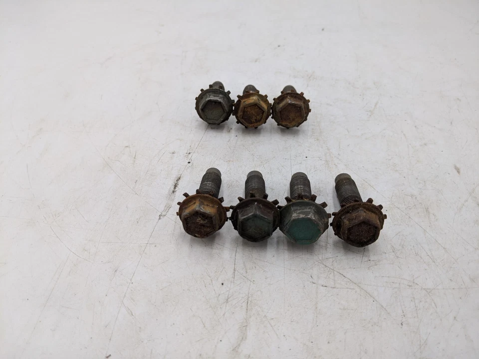 Ford Falcon 1962 4 puertas pernos de bisagra de puerta delantera (7) Foto 4 de 4