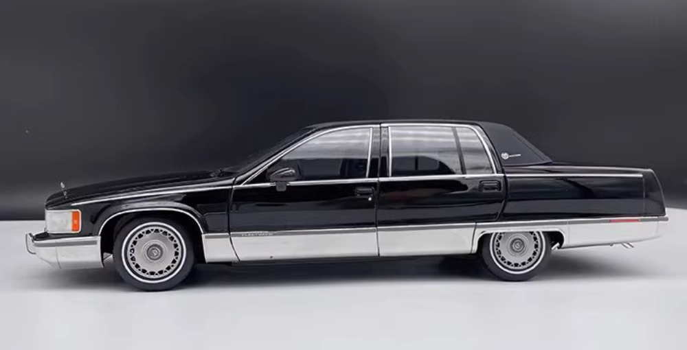 1/18 Alloy Diecast Car Model Cadillac Fleetwood Brougham