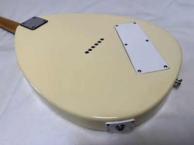 VOX APACHE-1 Teardrop Type Travel Guitar Vintage White Built-in Speaker