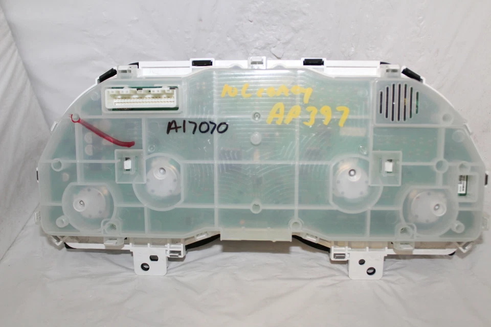 Cuadro de instrumentos velocímetro Subaru Legacy 2010 panel de instrumentos medidores 54.024 millas Foto 2 de 4