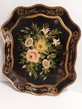 PILGRIM ART No 140 Handpainted Vintage Scalloped TOLEWARE TRAY Black Gold ROSES 