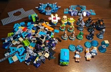 Lot of Lego Dimensions Figures + More Disney Alice Slimer Scooby See Pics/Desc