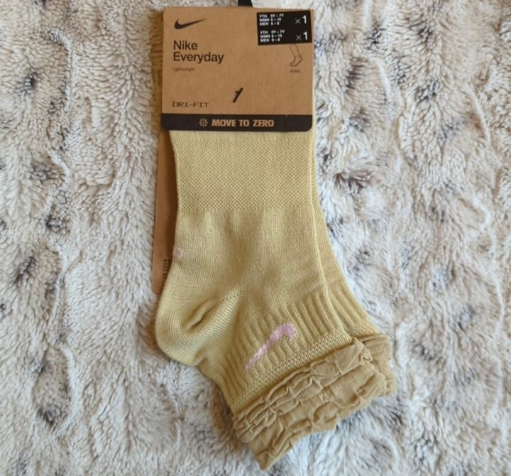 2 Pairs Nike Ruffle Shuffle Ankle Socks NWT eBay