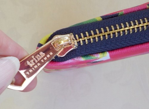 Trina Turk Trina Wallet Pink Floral NIB Zip Around Pockets 6 Card Slots PVC Logo - Picture 7 of 12