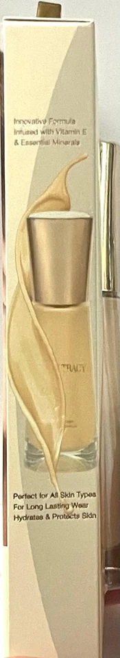 ELLEN TRACY Full Coverage Liquid Foundation ( Fair - Light ) High Performance - Image 3 of 4