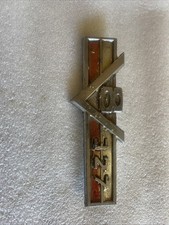 Jeep Gladiator 1960s V8 327 Emblem 968903b Kaiser Badge Chrome Vintage Antique Jeep Gladiator 1960s V8 327 Emblem 968903b Kaiser Badge Chrome Vintage Antique