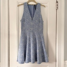 Design Lab Lord & Taylor Blue White Floral Scallop Sleeveless Tea Dress M EUC