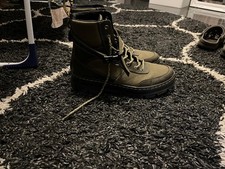 Dr.Martens Stiefel in Gr. 43, grün