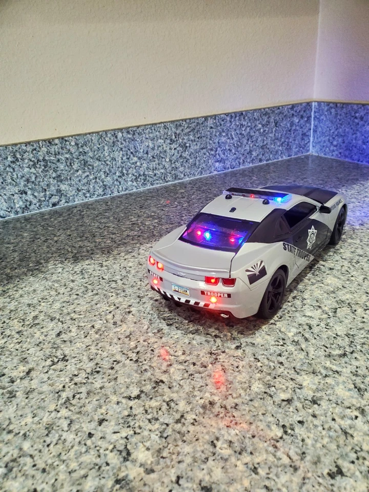 Arizona State Trooper Chevrolet Camaro w/ All Flashing Lights - Image 4 of 4