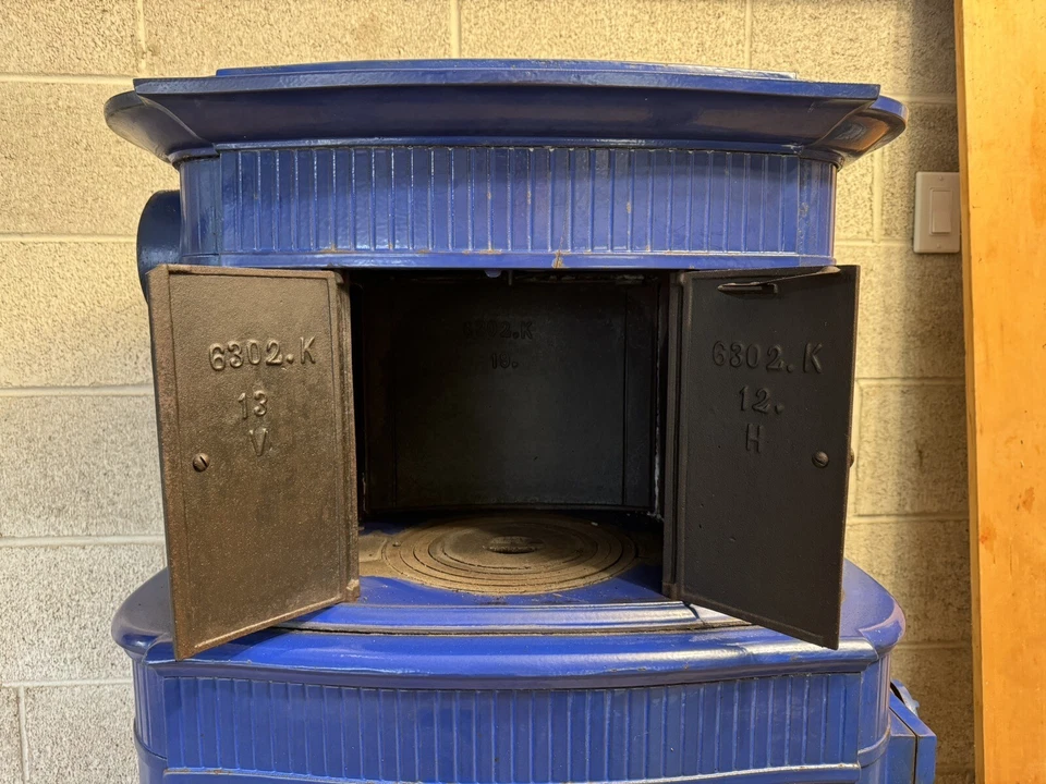 Hermosa estufa de leña independiente Lange esmaltada azul 6302k, hecha en Dinamarca Foto 3 de 4