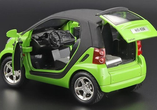 Green 1:32 Car Model Diecast Toy Vehicle Collection Kids Pull Back Sound & Light - Picture 6 of 6