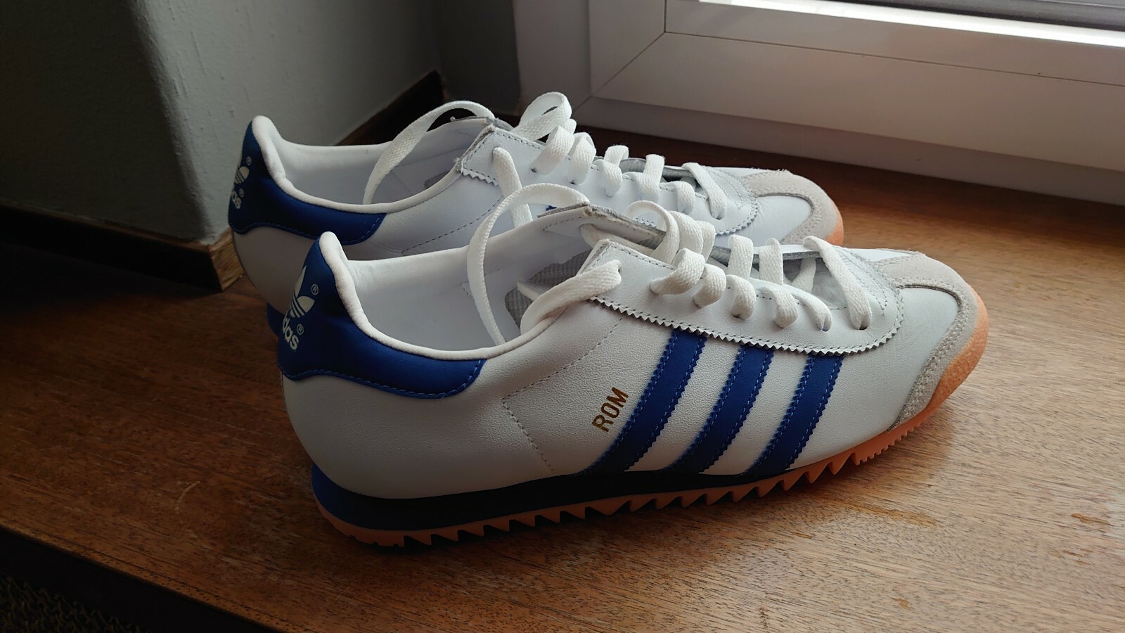 adidas rom blau