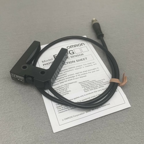 E3Z-LS83 1X NEW IN BOX Omron photoelectric switch sensor E3Z-LS83