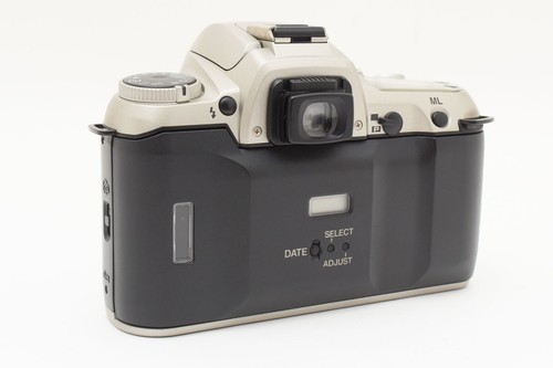 Pentax MZ-7 Body 35mm SLR Film Camera Silver Made In Japan Tested Exc 2346709 - Picture 7 of 12