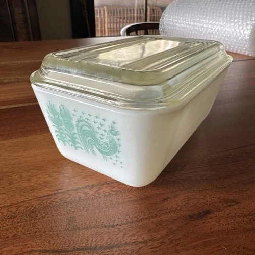 VTG Pyrex Amish Butterprint Refrigerator Dish 1.5 Pint W/Lid 0502 Turquoise USA