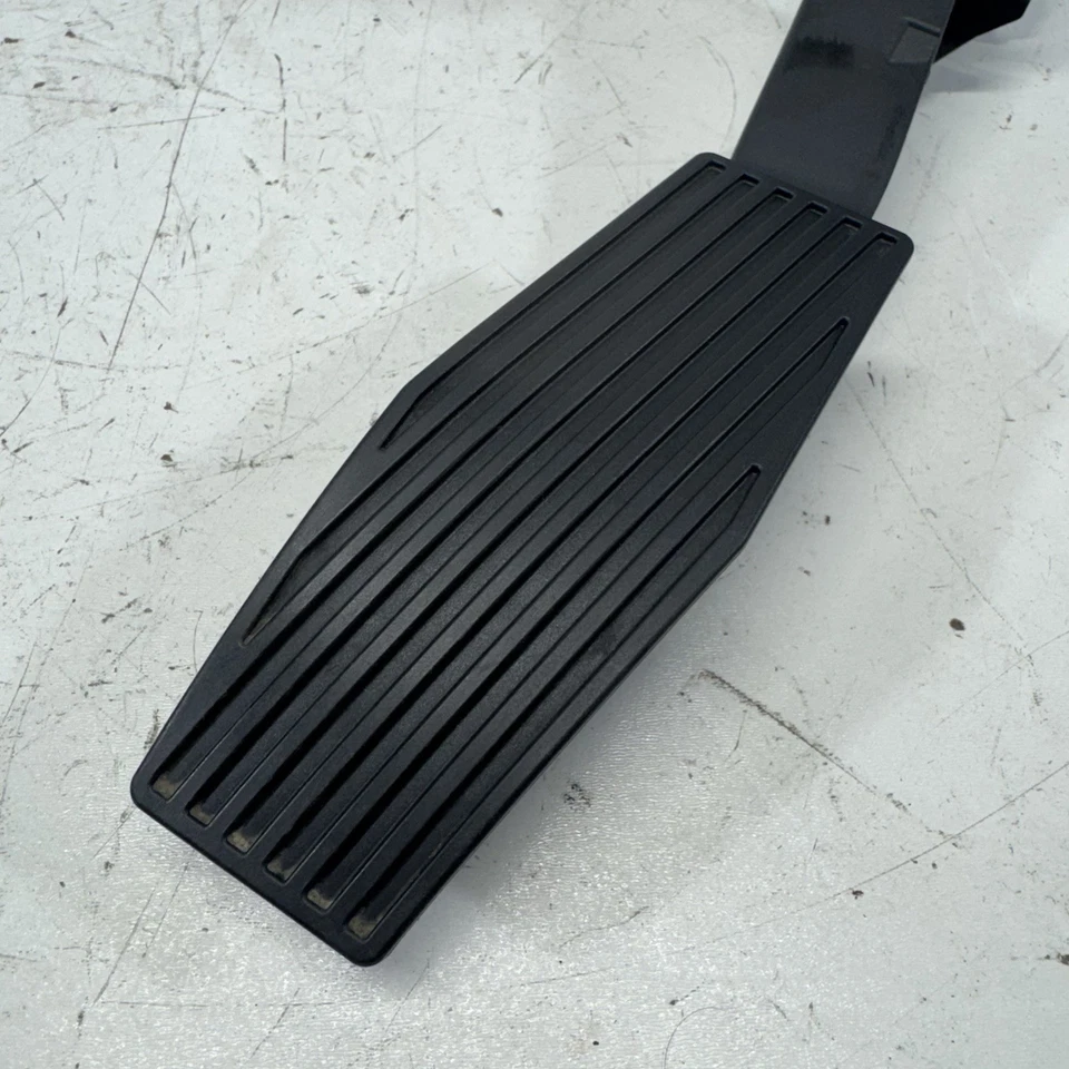 OEM 2018-2022 CHEVROLET EQUINOX LT ГАЗОВЫЙ АКСЕЛЕРАТОР ДРОССЕЛЬНАЯ ЗАСЛОНКА НОЖНАЯ ПЕДАЛЬ С ДАТЧИКОМ - Изображение 2 из 4