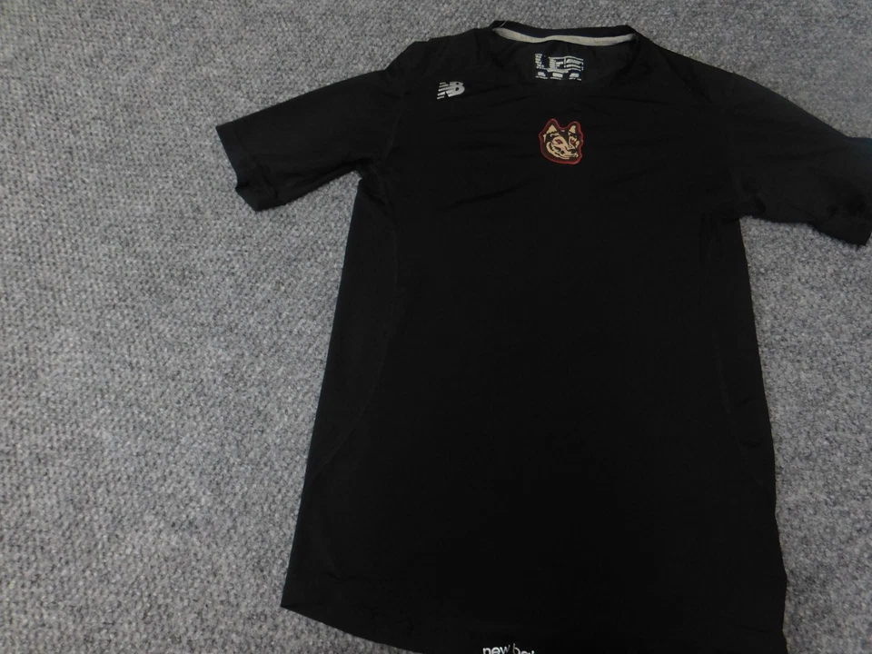 Camisa New Balance Para Hombre Mediana Negra Gráfico Logo Bestia Compresión Foto 3 de 4