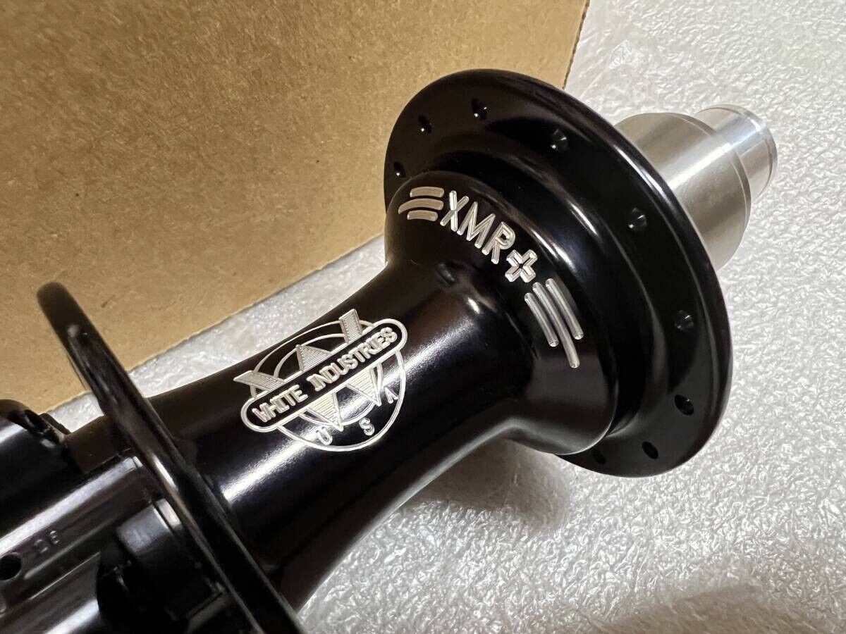 品質のいい front XMR+ INDUSTRIES WHITE and 28H 12x148 15x110 hubs rear ハブ