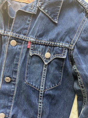 Levis Strauss Co Size L Jacket 100% Cotton 70901 Long Sleeve Levis Strauss Co Size L Jacket 100% Cotton 70901 Long Sleeve