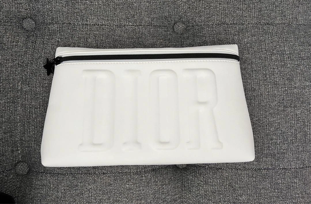Pochette éponge Dior 11