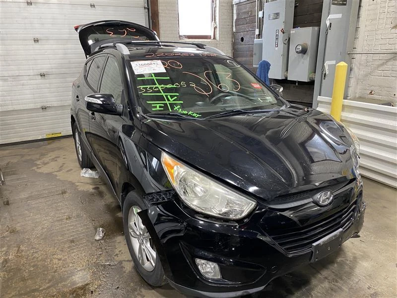 Used Washer Fluid Reservoir fits: 2013 Hyundai Tucson  Grade A - Image 2 of 4